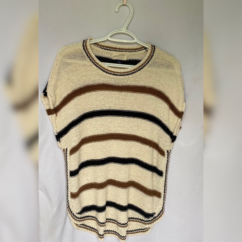Slouched knitted top size small